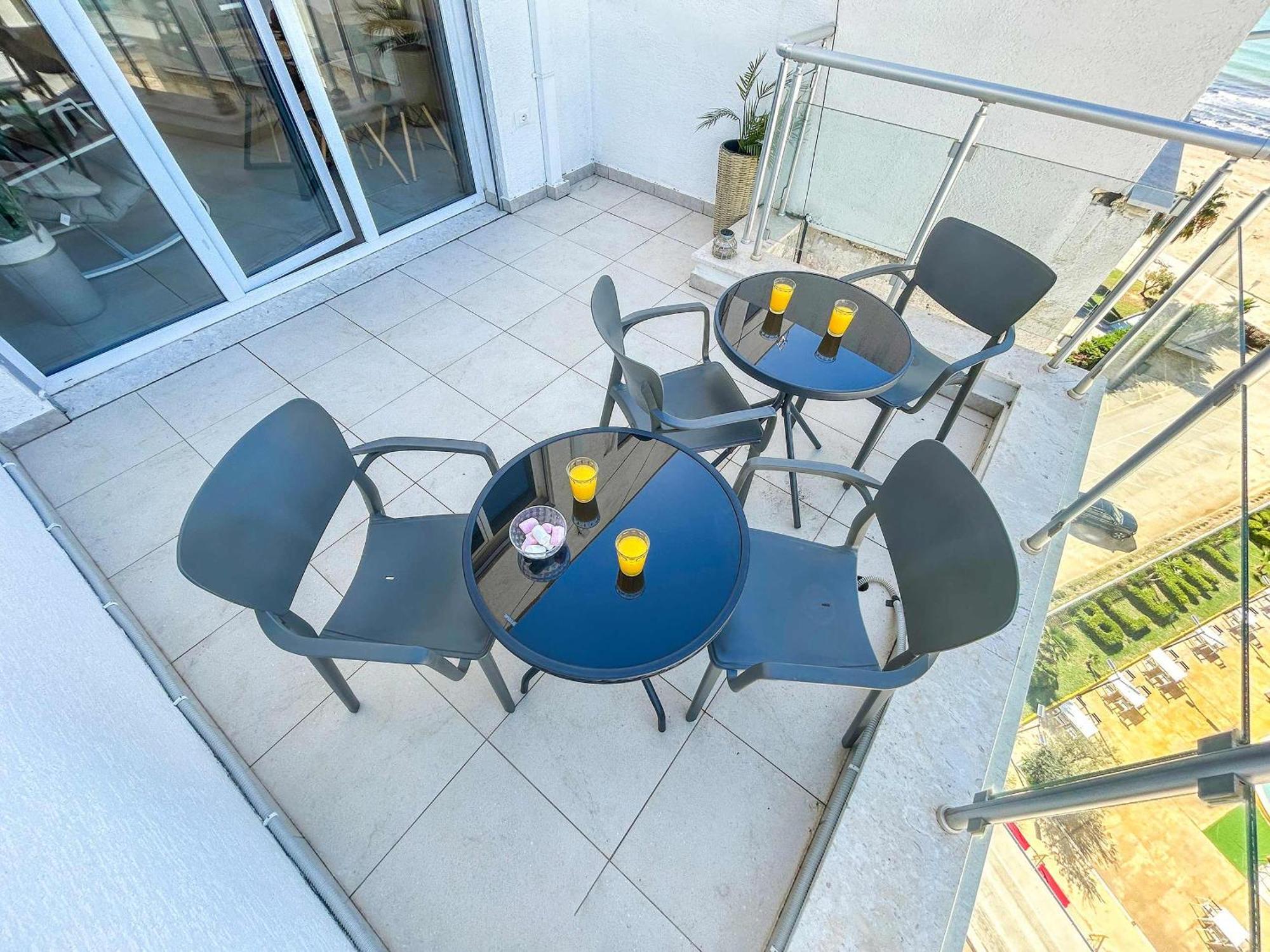 Duplex 780 - Two Floors, Terrace & Seaview Durrës
