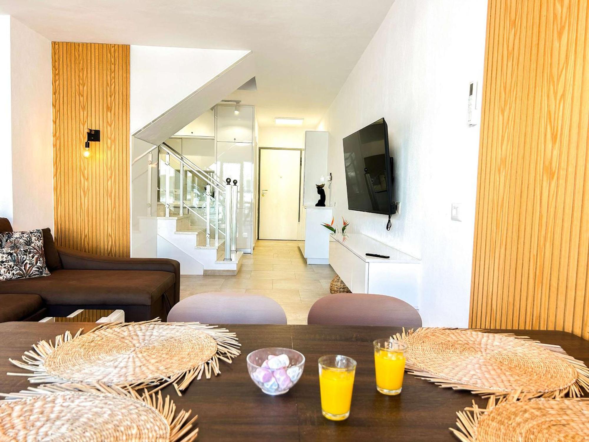 Duplex 780 - Two Floors, Terrace & Seaview *